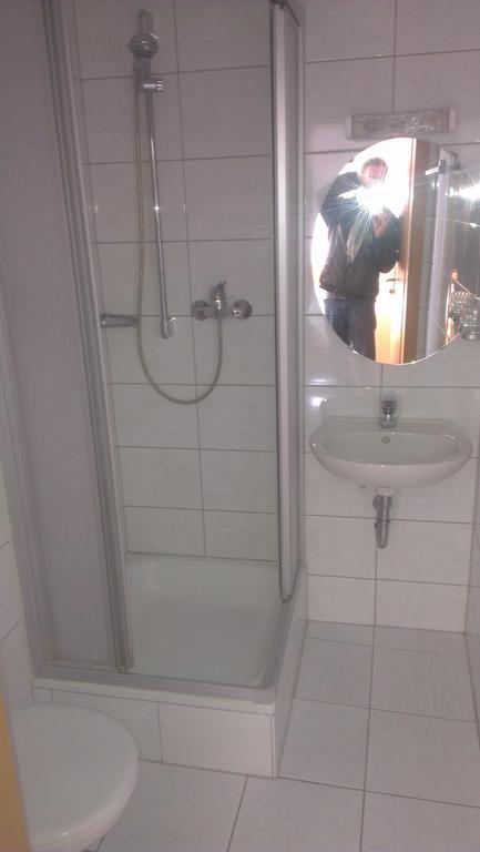 Gasthof Hotel Loewen Bad Buchau Room photo